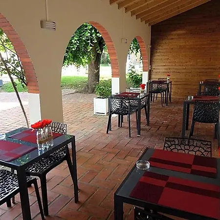 Hotel Logis L'arche De