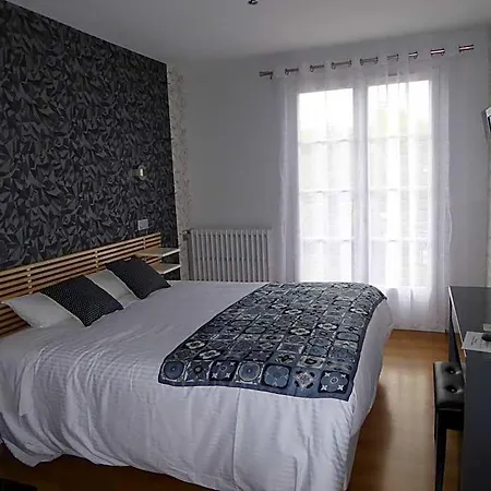 Logis L'arche De Hotel