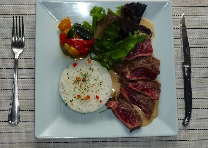 Logis L'arche De Hotell 2*